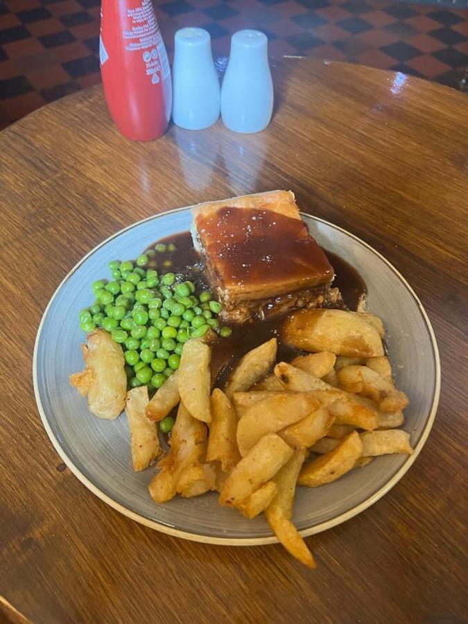 The Black Horse Inn ゲーンズボロ エクステリア 写真